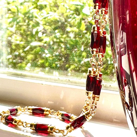 22 KT Thai Baht Chain With 22 Faceted Garnets